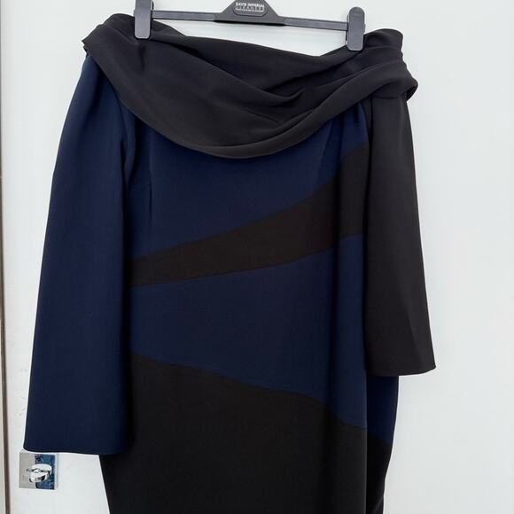 Christian Siriano Plus Size Draped Color-Block Evening Dress - Picture 4 of 7